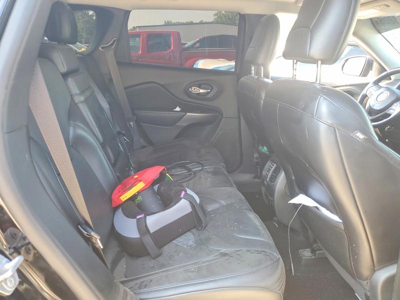 64478806 :رقم المزاد ، 1C4PJLDB0KD270057 vin ، 2019 Jeep Cherokee مزاد بيع