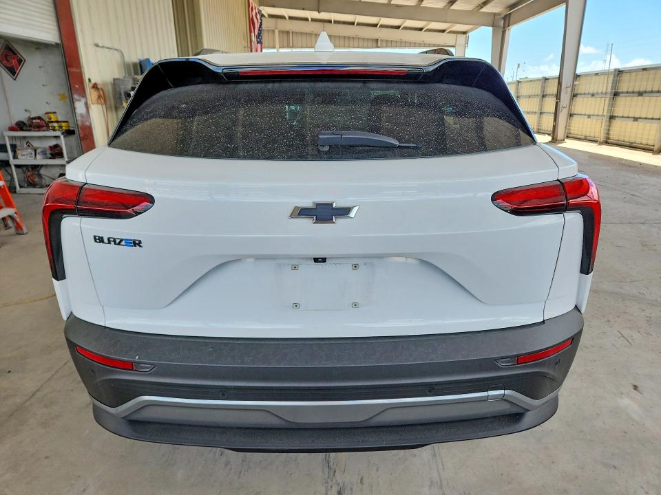 Продажа на аукционе авто 2025 Chevrolet Blazer, vin: 3GNKDBRM6SS190002, номер лота: 64193576