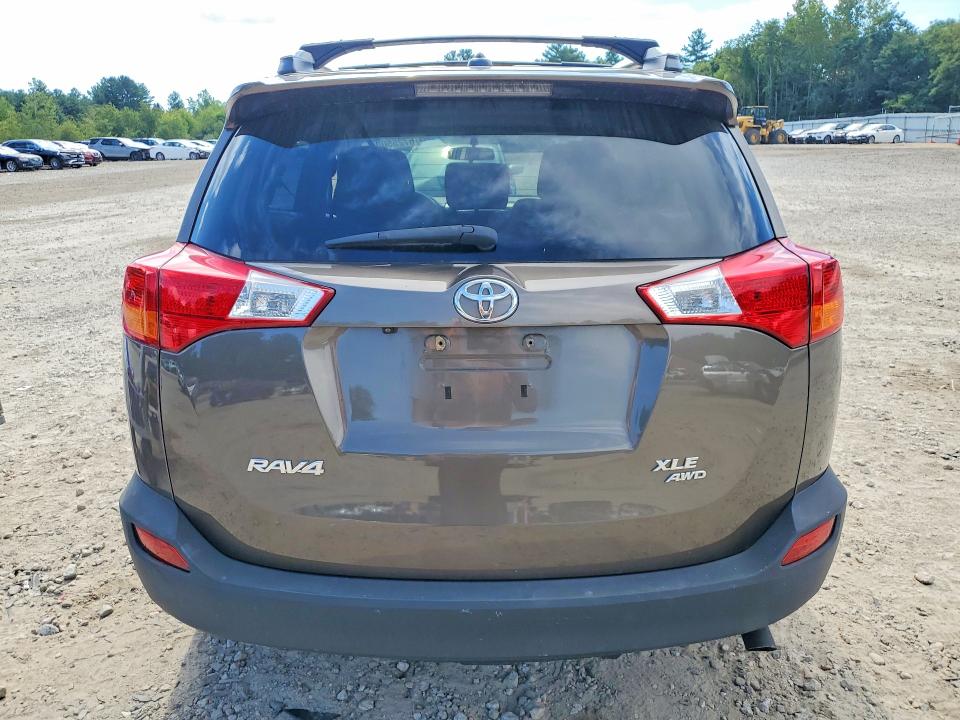 Продажа на аукционе авто 2015 Toyota Rav4, vin: 2T3RFREV9FW260383, номер лота: 67255006