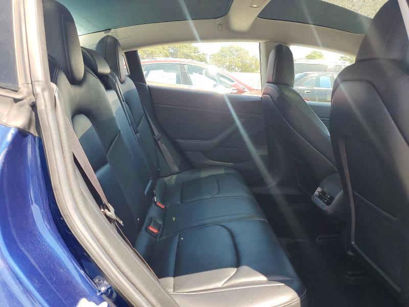 2018 Tesla Model 3 მანქანა იყიდება აუქციონზე, vin: 5YJ3E1EAXJF008101, აუქციონის ნომერი: 64140476