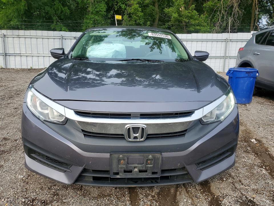 Продаж на аукціоні авто 2018 Honda Civic, vin: 2HGFC2F52JH032950, номер лоту: 63552536