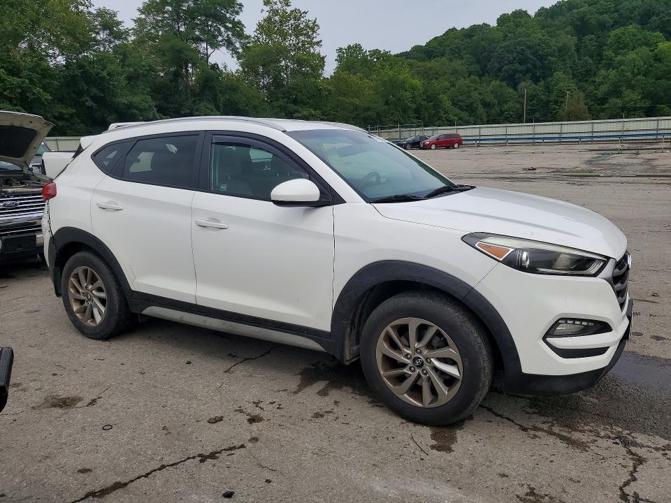 2017 Hyundai Tucson მანქანა იყიდება აუქციონზე, vin: KM8J3CA43HU546368, აუქციონის ნომერი: 64696646
