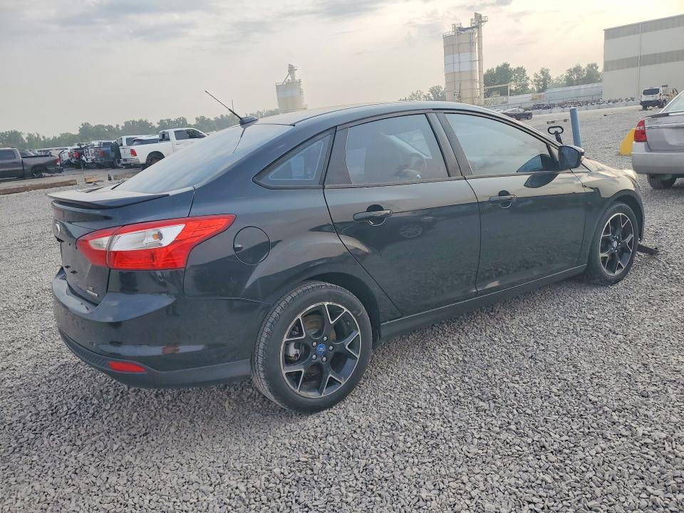 2013 Ford Focus მანქანა იყიდება აუქციონზე, vin: 1FADP3F20DL221051, აუქციონის ნომერი: 63647306