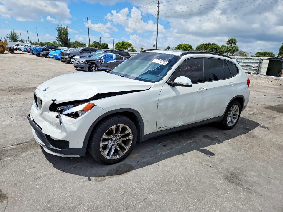 2015 Bmw X1 მანქანა იყიდება აუქციონზე, vin: WBAVL1C56FVY35328, აუქციონის ნომერი: 67076096
