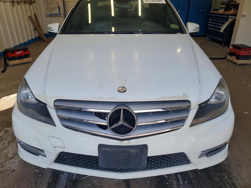 65188266 :رقم المزاد ، WDDGF8BB7CR196888 vin ، 2012 Mercedes-benz C مزاد بيع