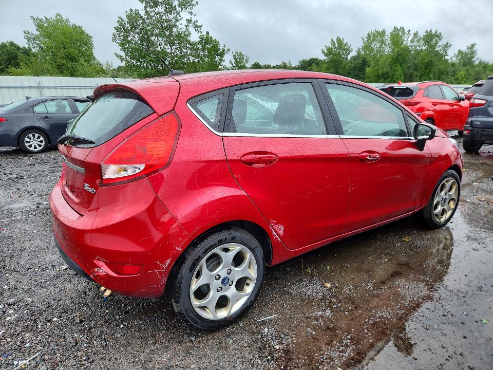 2011 Ford Fiesta მანქანა იყიდება აუქციონზე, vin: 3FADP4FJ1BM153061, აუქციონის ნომერი: 62565196