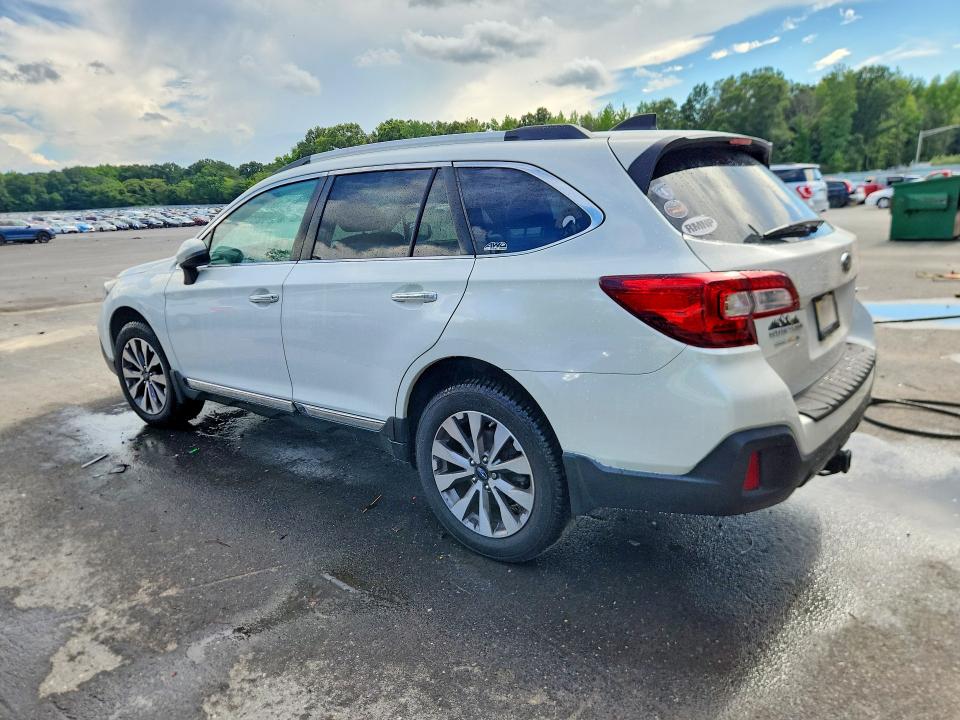 61363476 :رقم المزاد ، 4S4BSETC4J3329611 vin ، 2018 Subaru Outback مزاد بيع