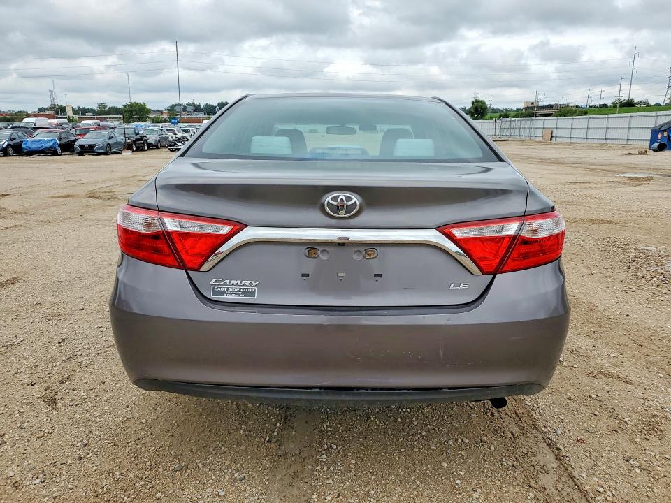 2016 Toyota Camry მანქანა იყიდება აუქციონზე, vin: 4T1BF1FK8GU221463, აუქციონის ნომერი: 64770366
