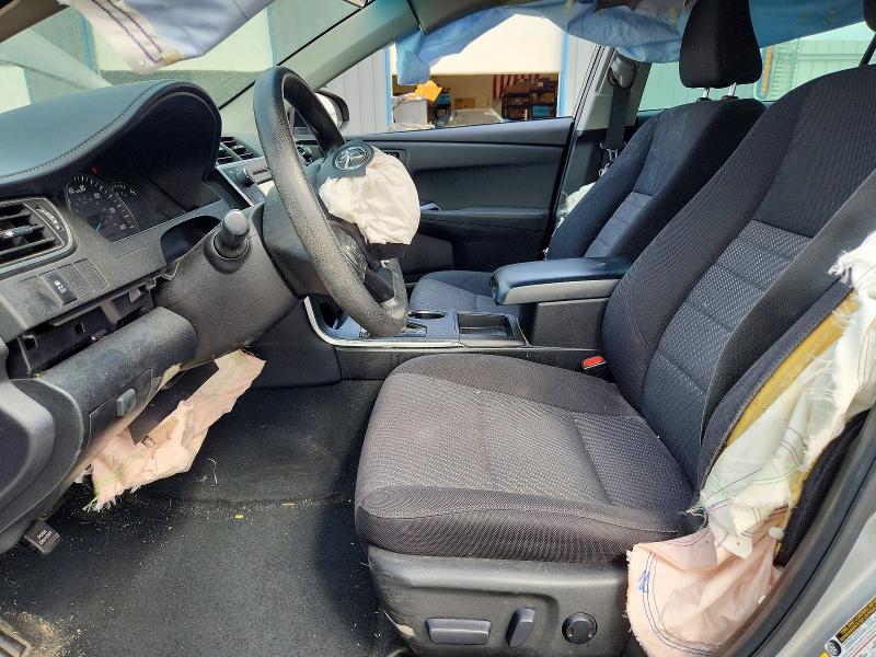 65179956 :رقم المزاد ، 4T1BF1FK0FU489910 vin ، 2015 Toyota Camry مزاد بيع