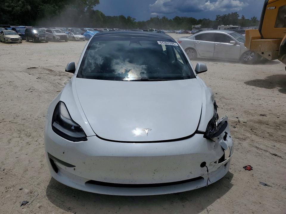 64302206 :رقم المزاد ، 5YJ3E1EA9MF027422 vin ، 2021 Tesla Model 3 مزاد بيع