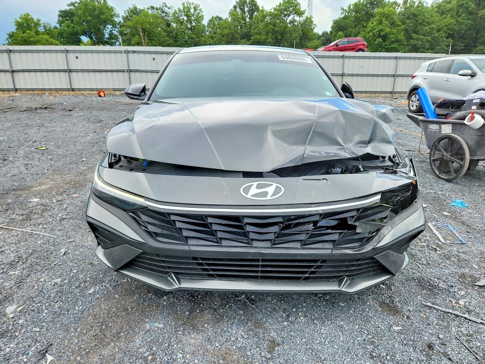 63828066 :رقم المزاد ، KMHLM4DGXSU953869 vin ، 2025 Hyundai Elantra مزاد بيع