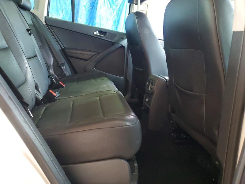 2011 Volkswagen Tiguan მანქანა იყიდება აუქციონზე, vin: WVGBV7AX4BW503895, აუქციონის ნომერი: 64400856