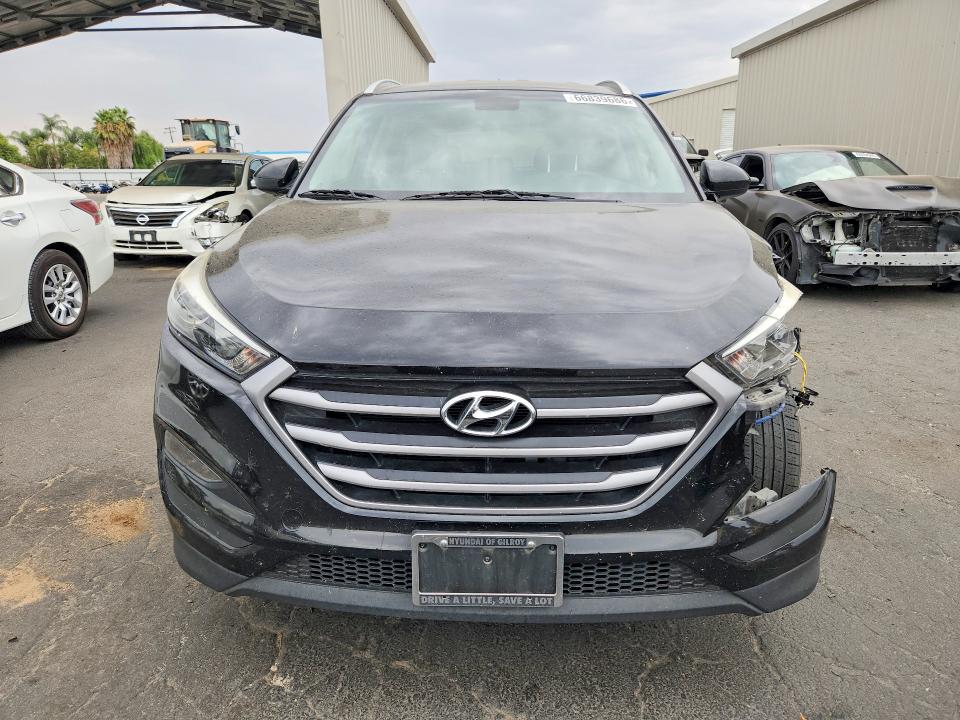 2017 Hyundai Tucson მანქანა იყიდება აუქციონზე, vin: KM8J33A47HU583441, აუქციონის ნომერი: 66839686