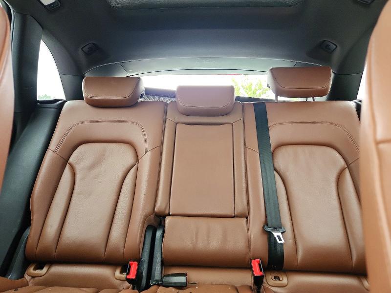 64513946 :رقم المزاد ، WA1CKAFP5AA077289 vin ، 2010 Audi Q5 مزاد بيع