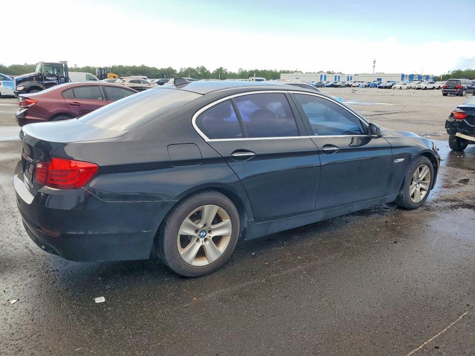 Продаж на аукціоні авто 2011 Bmw 528, vin: WBAFR1C55BDS36133, номер лоту: 64252206