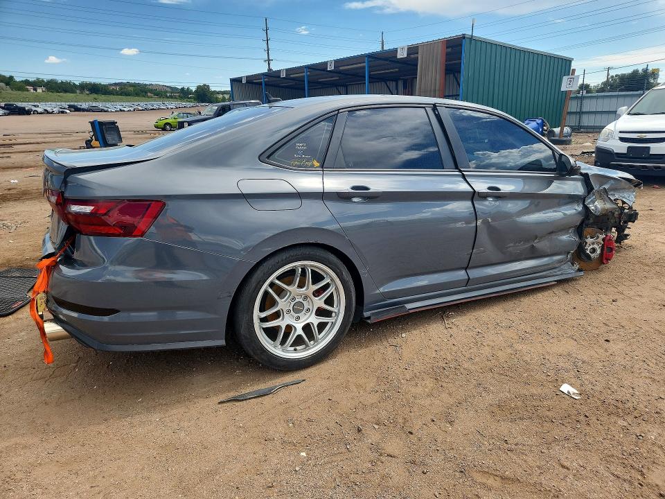 66635876 :رقم المزاد ، 3VW6T7BU1MM041604 vin ، 2021 Volkswagen Jetta مزاد بيع