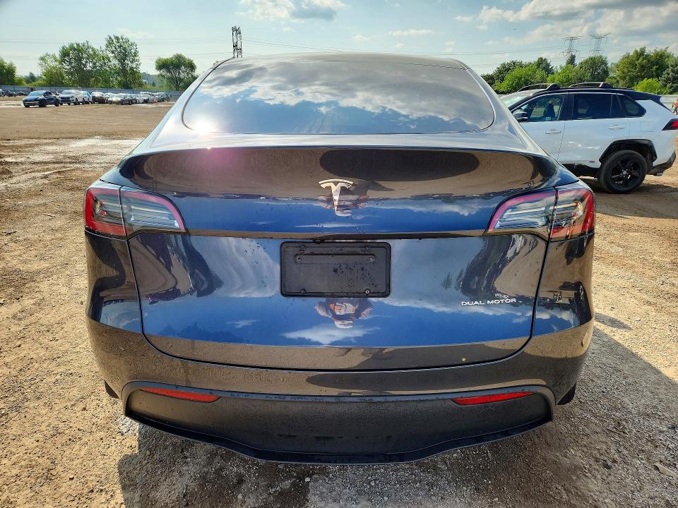 2024 Tesla Model Y მანქანა იყიდება აუქციონზე, vin: 7SAYGDEE3RA249675, აუქციონის ნომერი: 63679376