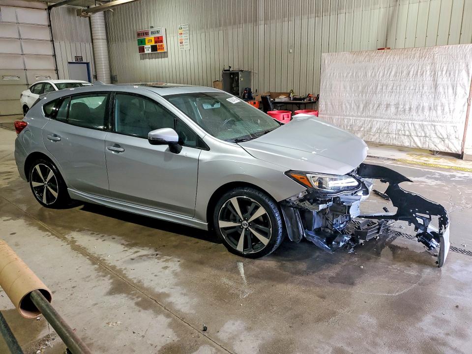 63284816 :رقم المزاد ، 4S3GTAM62H3740041 vin ، 2017 Subaru Impreza مزاد بيع