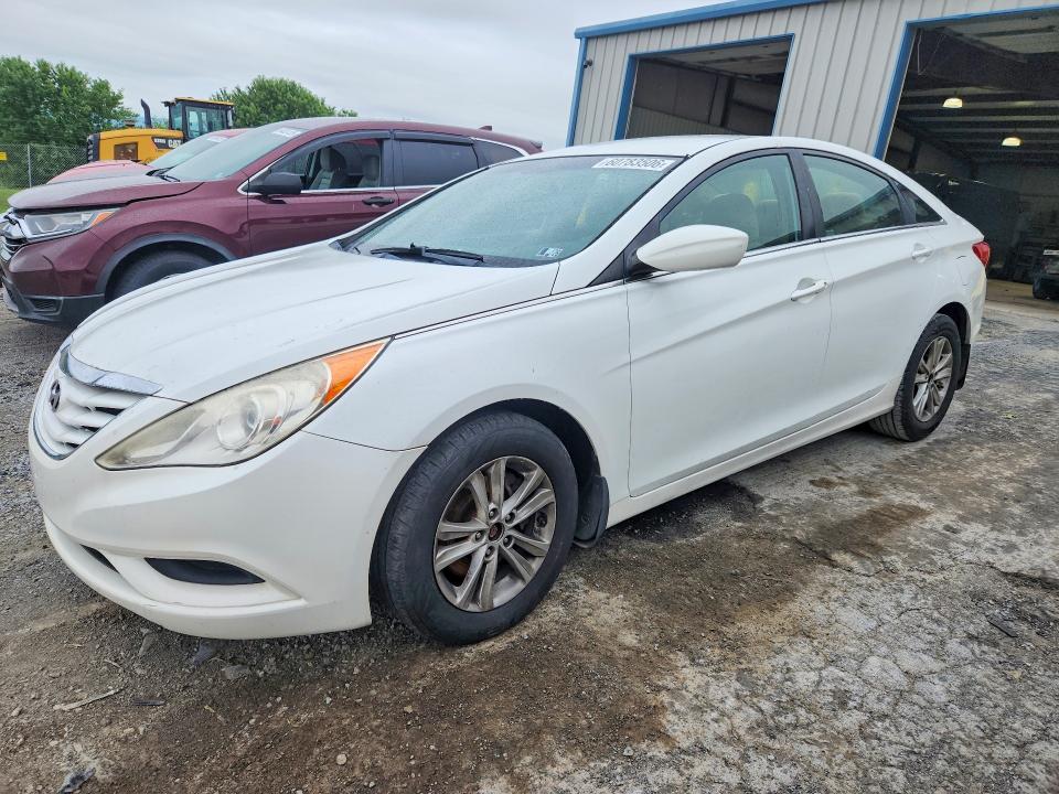 60783506 :رقم المزاد ، 5NPEB4AC7CH320861 vin ، 2012 Hyundai Sonata مزاد بيع