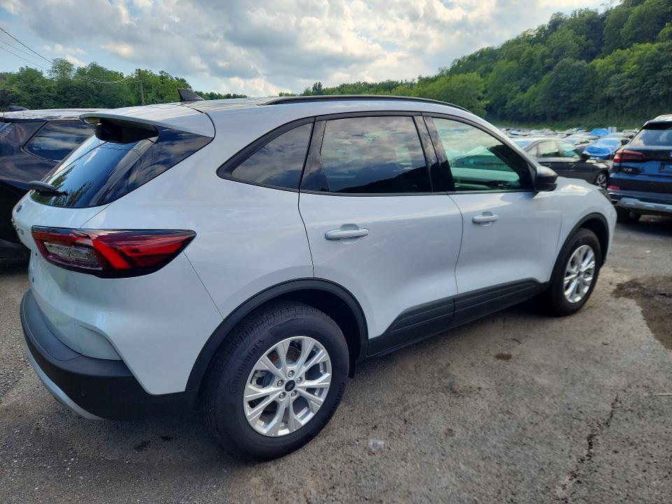 63650466 :رقم المزاد ، 1FMCU0GN4SUB50347 vin ، 2025 Ford Escape مزاد بيع