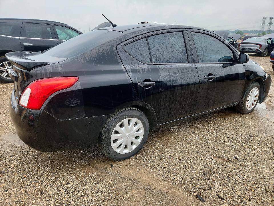 65127676 :رقم المزاد ، 3N1CN7AP7EL835240 vin ، 2014 Nissan Versa مزاد بيع