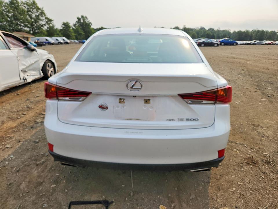 64497736 :رقم المزاد ، JTHC81D22J5030708 vin ، 2018 Lexus Is مزاد بيع