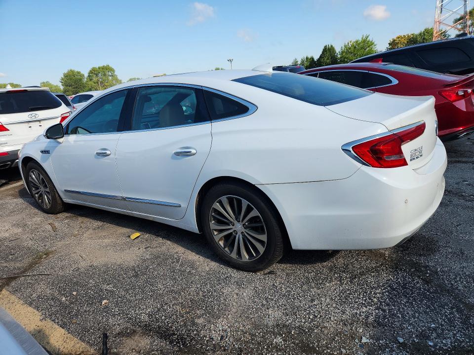 65205446 :رقم المزاد ، 1G4ZP5SS3HU135665 vin ، 2017 Buick Lacrosse مزاد بيع
