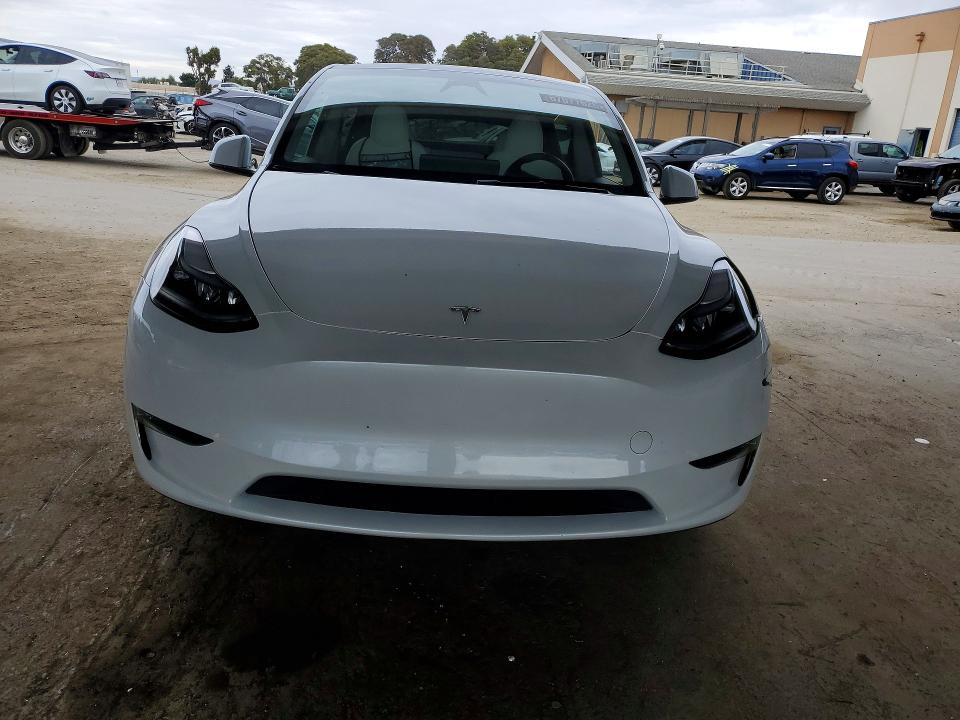 67077626 :رقم المزاد ، 7SAYGDEE3PF967484 vin ، 2023 Tesla Model Y مزاد بيع