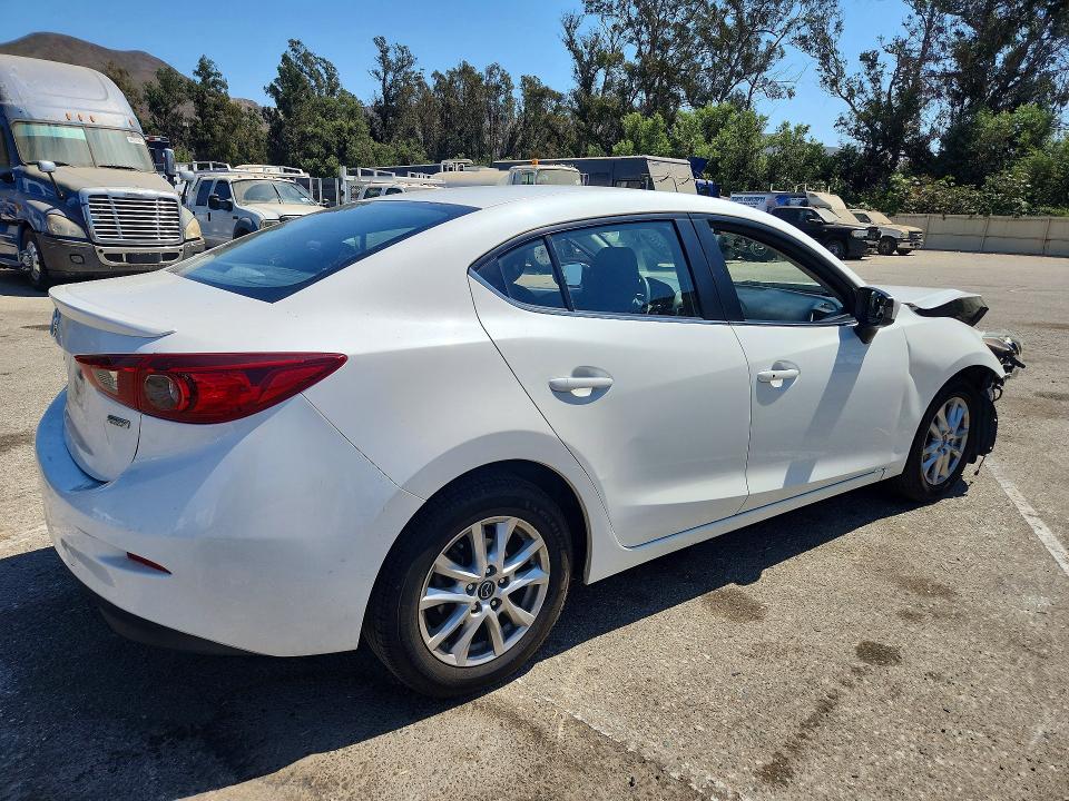 64112466 :رقم المزاد ، JM1BM1V72G1283949 vin ، 2016 Mazda 3 مزاد بيع
