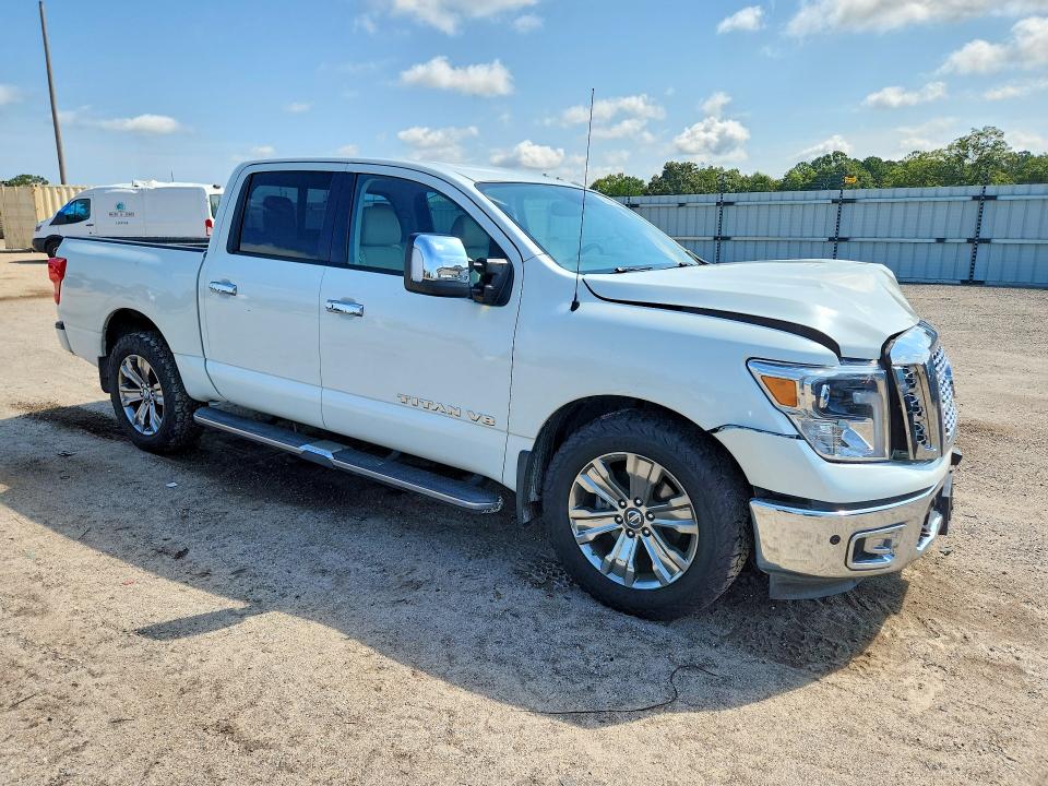 66242526 :رقم المزاد ، 1N6AA1E60JN534248 vin ، 2018 Nissan Titan مزاد بيع