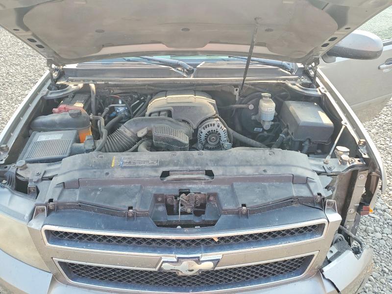 Продажа на аукционе авто 2009 Chevrolet Suburban, vin: 1GNFK26319R230017, номер лота: 63891456