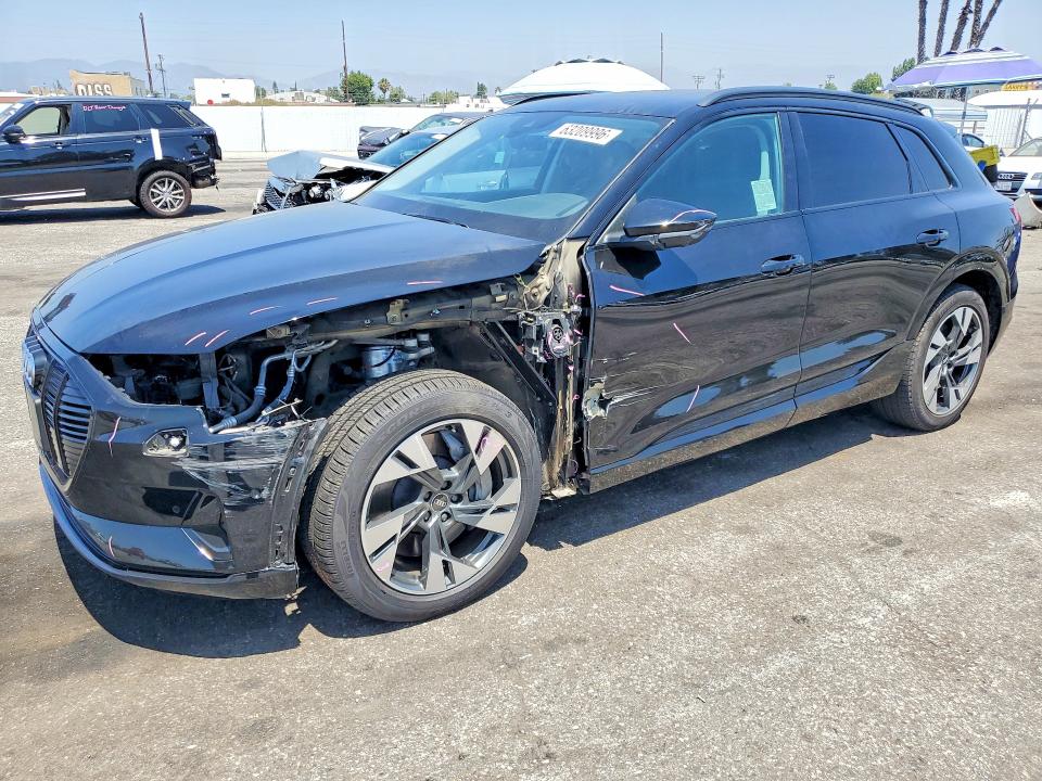 2021 Audi E-tron მანქანა იყიდება აუქციონზე, vin: WA1AAAGE1MB022022, აუქციონის ნომერი: 63209996
