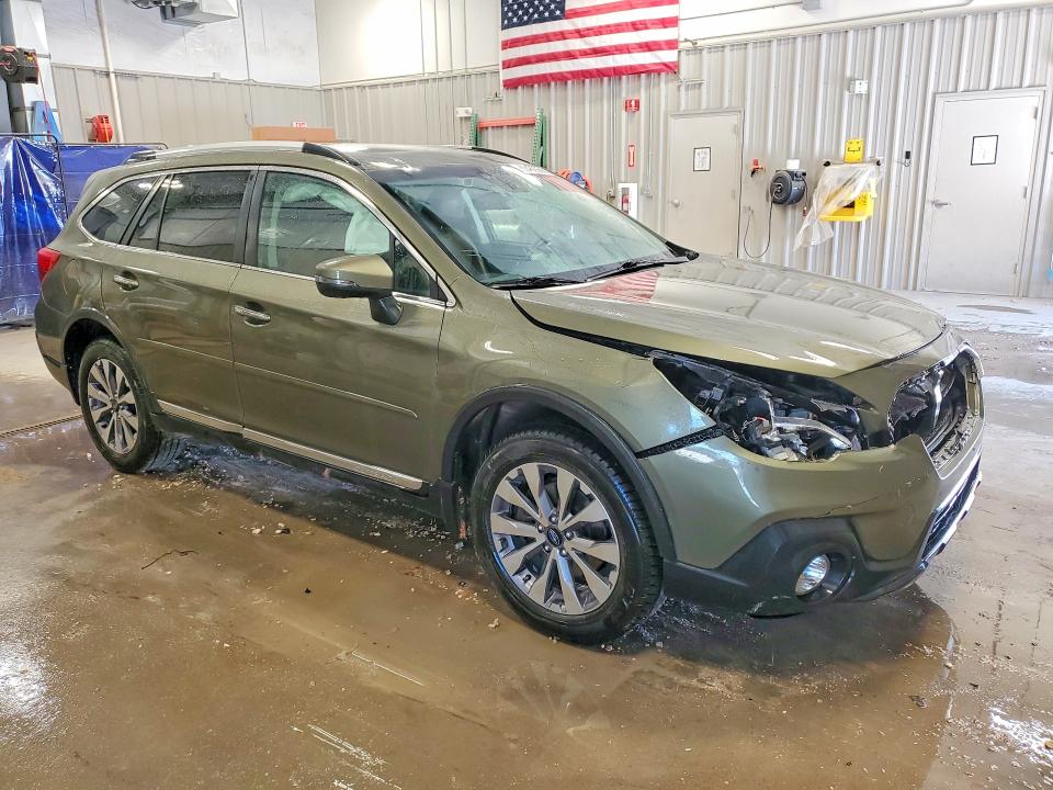 65480986 :رقم المزاد ، 4S4BSETC8J3200707 vin ، 2018 Subaru Outback مزاد بيع