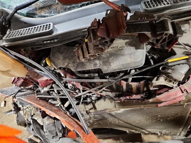 64151436 :رقم المزاد ، 1FMCU9GX1FUC64611 vin ، 2015 Ford Escape مزاد بيع
