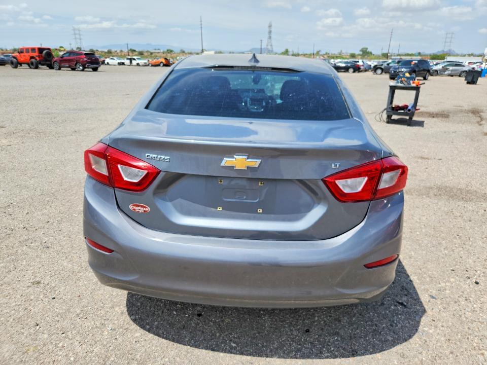 64148186 :رقم المزاد ، 1G1BE5SM9J7216163 vin ، 2018 Chevrolet Cruze مزاد بيع