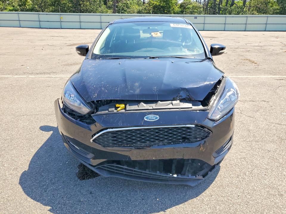 63238506 :رقم المزاد ، 1FADP3M21HL311401 vin ، 2017 Ford Focus مزاد بيع