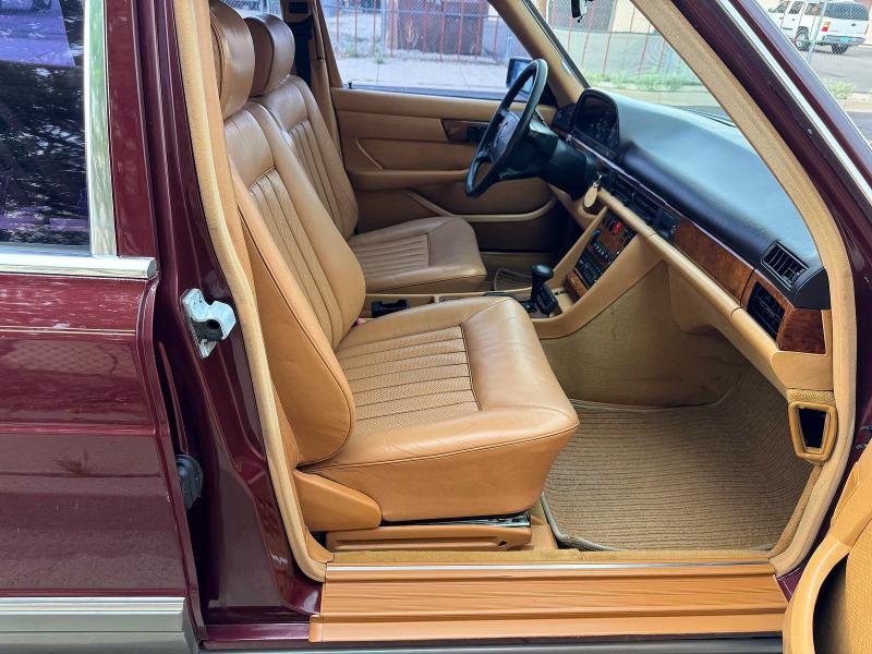 1986 Mercedes-benz 560 მანქანა იყიდება აუქციონზე, vin: WDBCA3902GA206649, აუქციონის ნომერი: 64502416