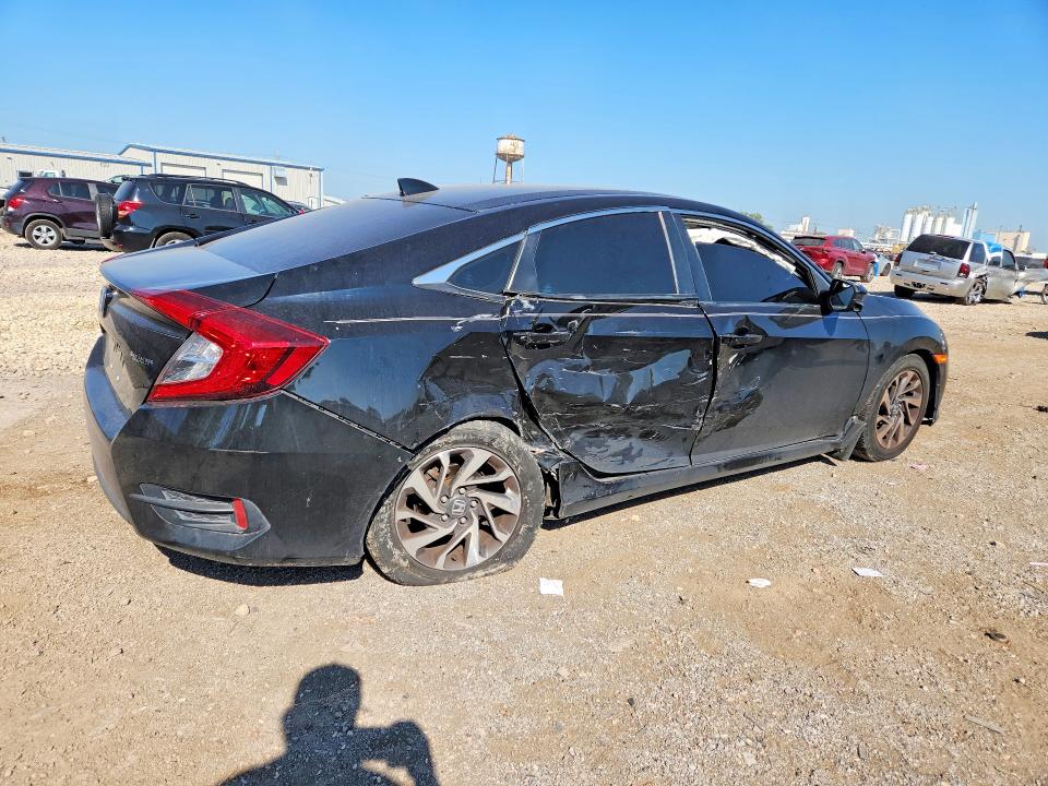 Продажа на аукционе авто 2018 Honda Civic, vin: 2HGFC2F88JH596550, номер лота: 66423406