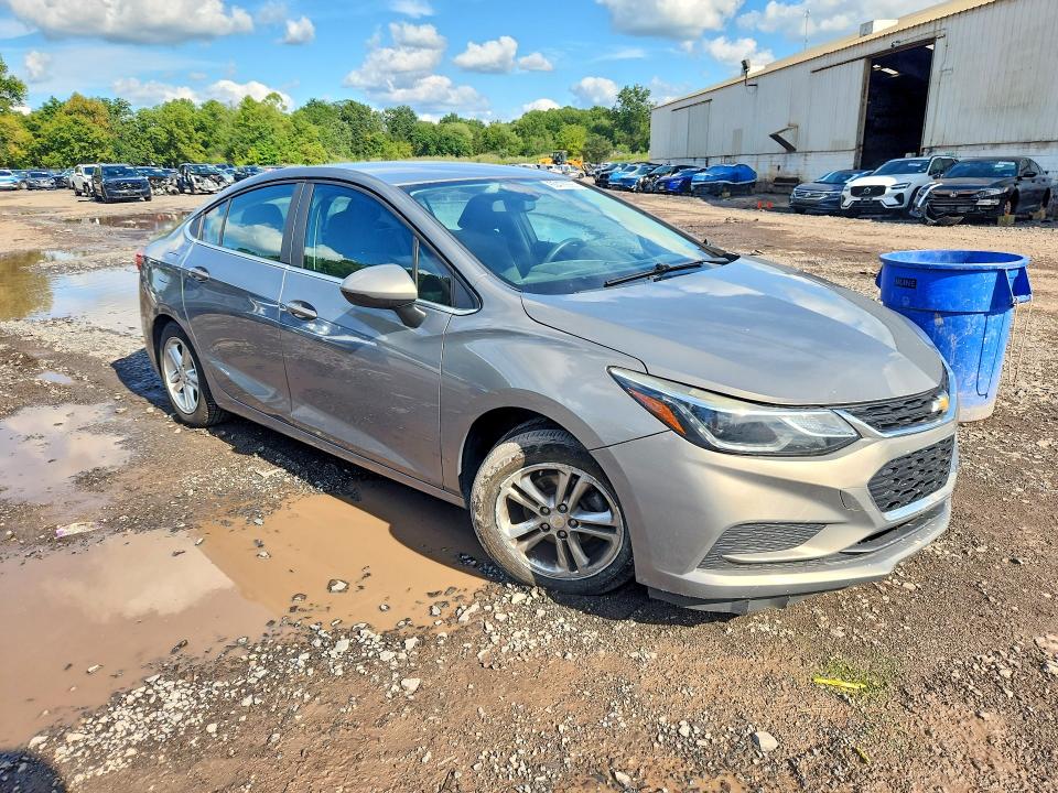 Продажа на аукционе авто 2018 Chevrolet Cruze, vin: 1G1BE5SM2J7115868, номер лота: 65476666
