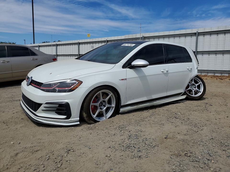 2018 Volkswagen Gti მანქანა იყიდება აუქციონზე, vin: 3VW547AUXJM285855, აუქციონის ნომერი: 66774746