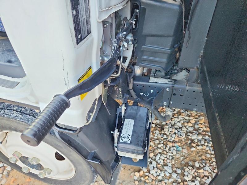 62299646 :رقم المزاد ، 54DC4W1D5RS221936 vin ، 2024 Isuzu Npr Hd مزاد بيع
