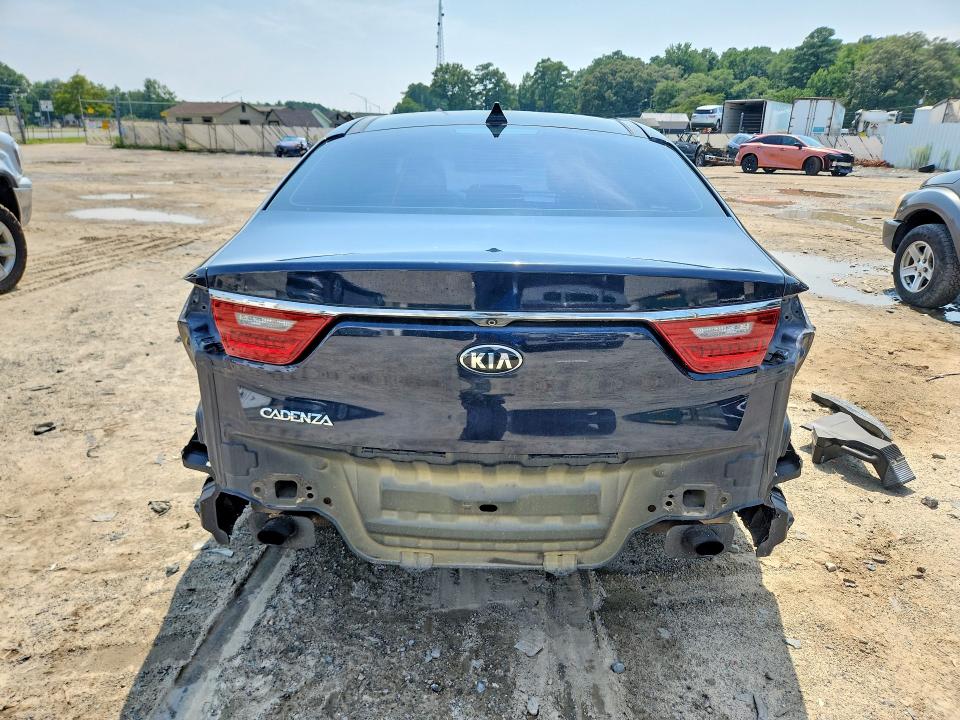 Продаж на аукціоні авто 2018 Kia Cadenza, vin: KNALC4J18J5098571, номер лоту: 64762566