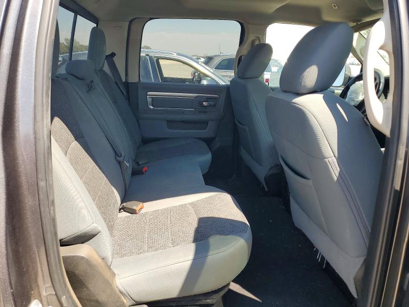 64952716 :رقم المزاد ، 1C6RR7LM0JS321943 vin ، 2018 Ram 1500 مزاد بيع