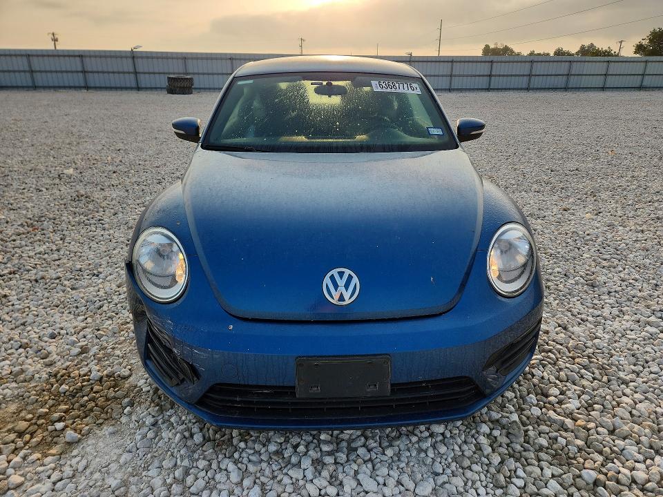 2019 Volkswagen Beetle მანქანა იყიდება აუქციონზე, vin: 3VWFD7AT6KM717323, აუქციონის ნომერი: 63687776