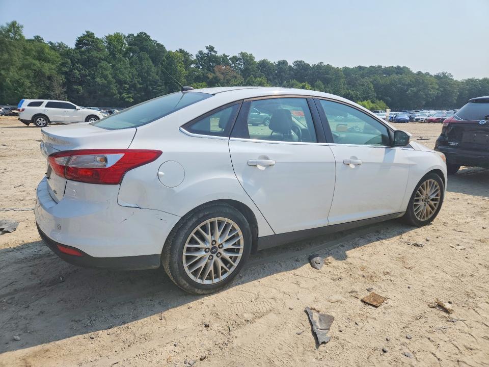 Продажа на аукционе авто 2012 Ford Focus, vin: 1FAHP3H23CL353105, номер лота: 63717886
