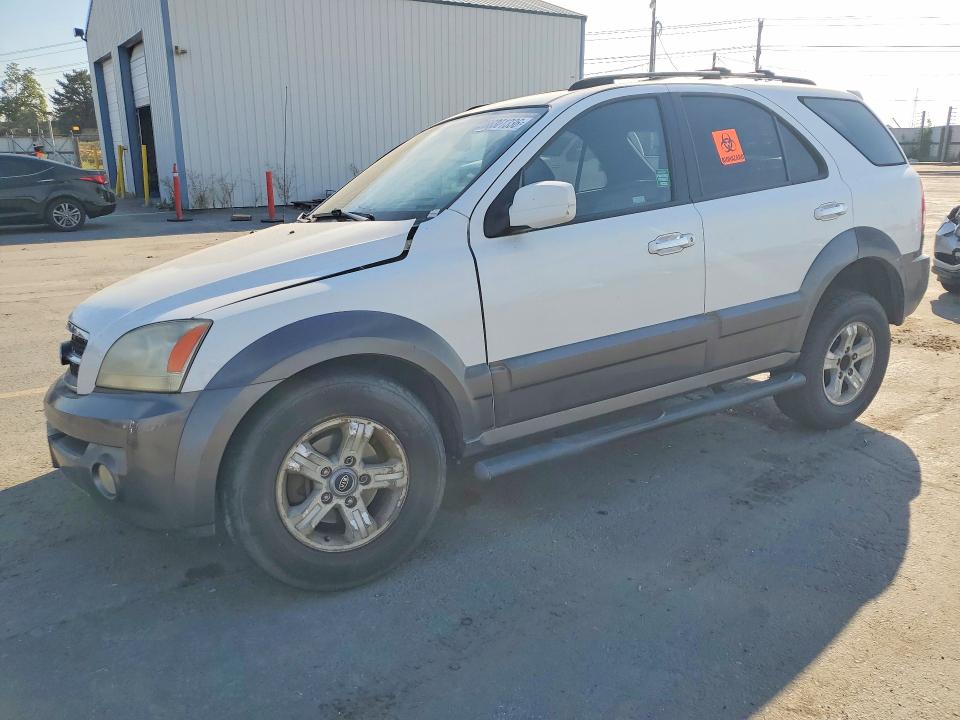 66301336 :رقم المزاد ، KNDJC733245332363 vin ، 2004 Kia Sorento مزاد بيع