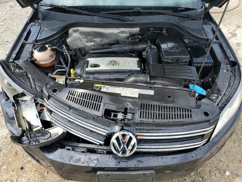 65720296 :رقم المزاد ، WVGAV7AX0FW513597 vin ، 2015 Volkswagen Tiguan مزاد بيع