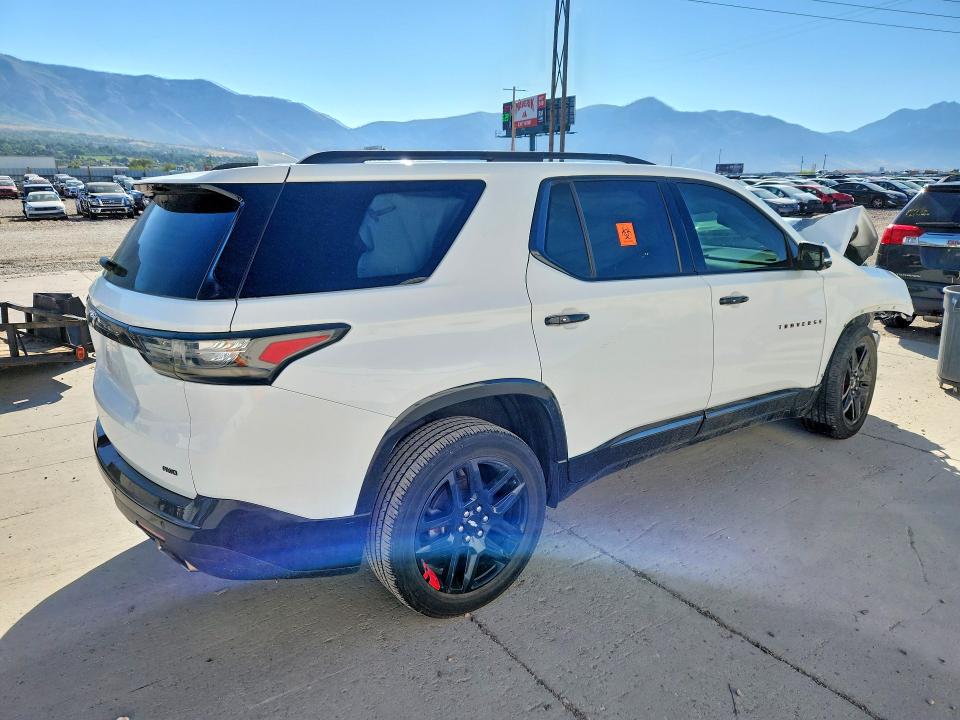 Продаж на аукціоні авто 2018 Chevrolet Traverse, vin: 1GNEVJKW6JJ128132, номер лоту: 65386376