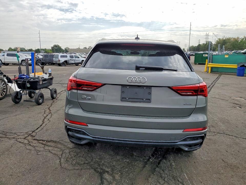 Продажа на аукционе авто 2021 Audi Q3, vin: WA1EECF39M1045460, номер лота: 64785356