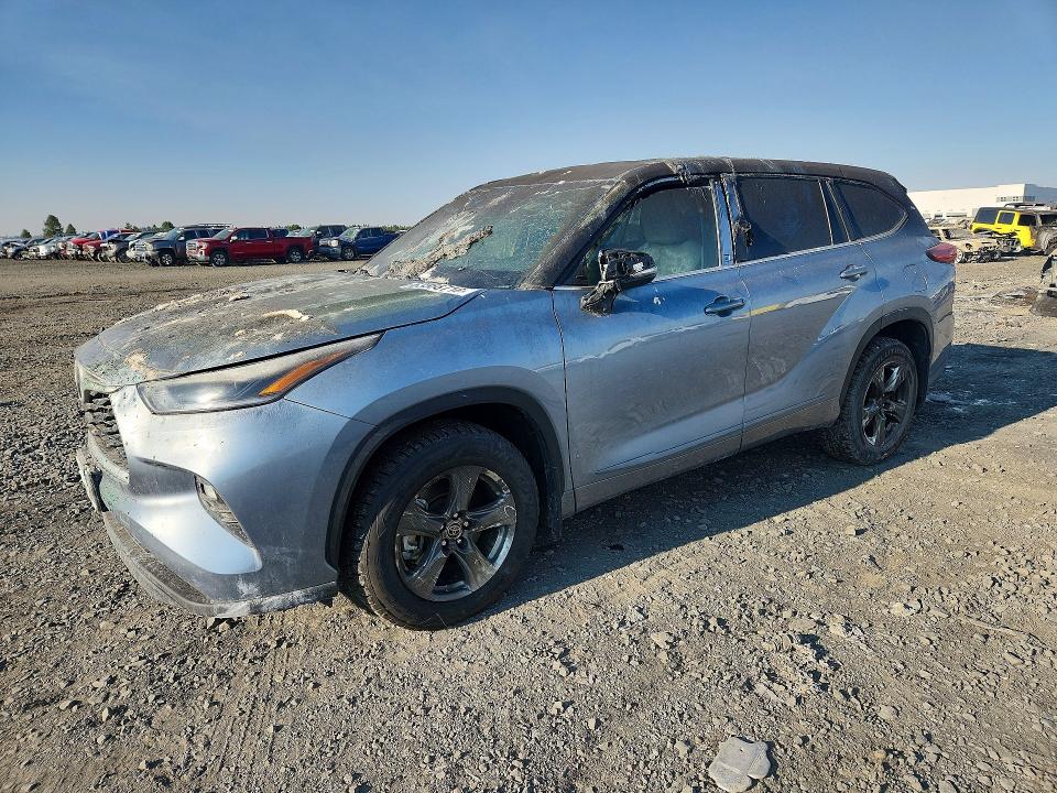 Продажа на аукционе авто 2021 Toyota Highlander, vin: 5TDBZRBH5MS127822, номер лота: 63588716